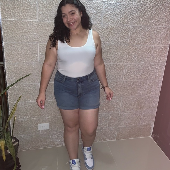 Meet your Posher, Denise - Picture 7 of 7